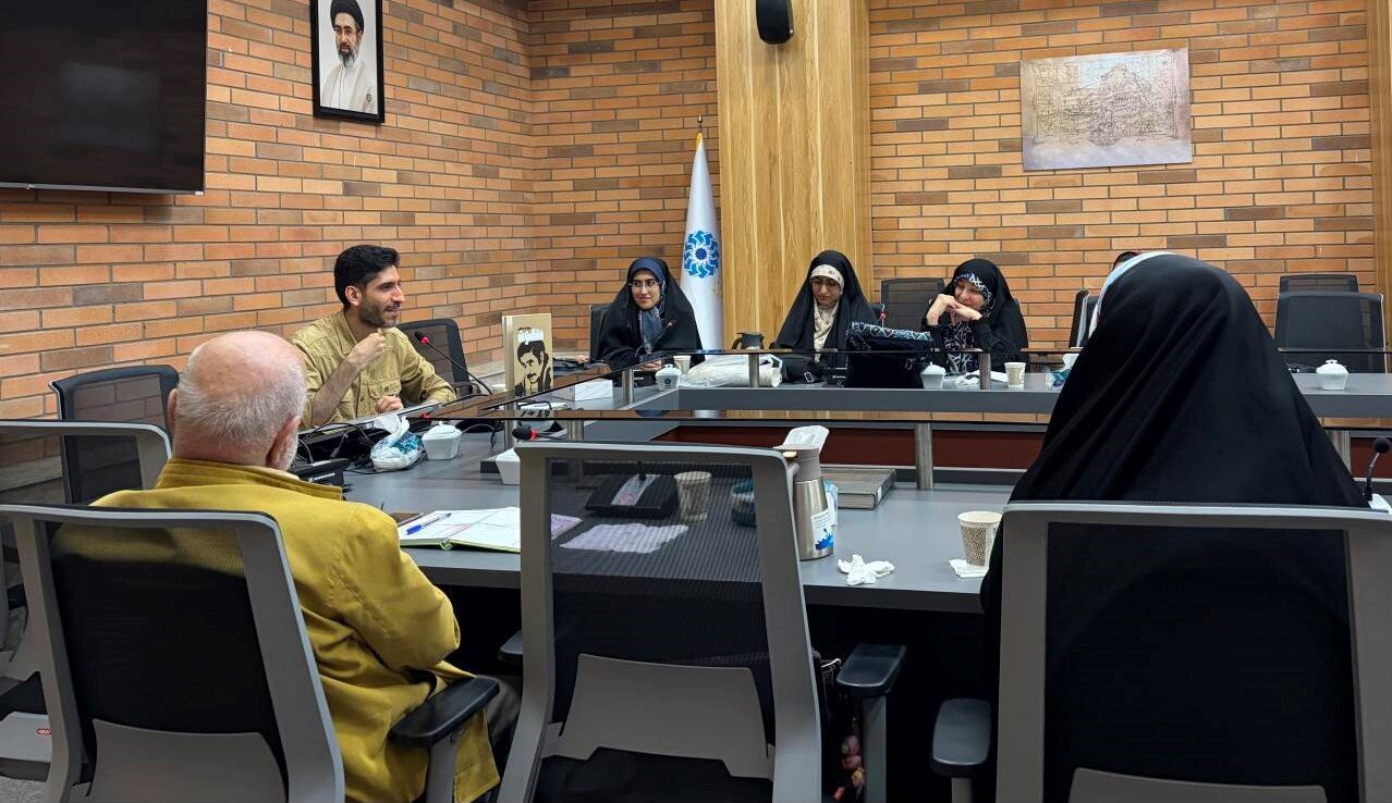 برنامه‌های فرهنگی مهرماه کتابخانه مرکزی رشت