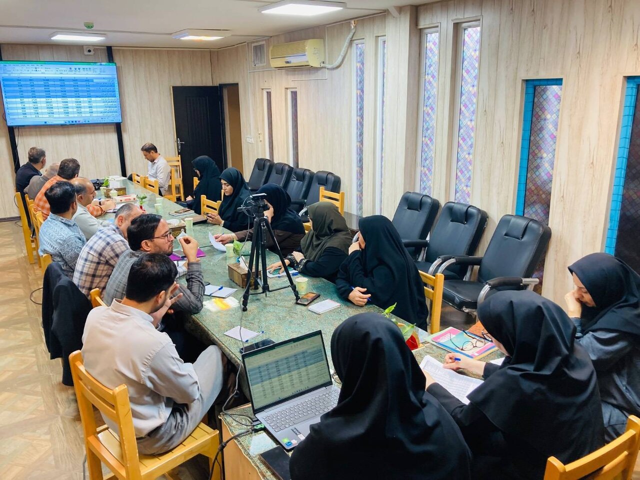 ارزیابی عملکرد و همافزایی برای ارتقای خدمات کتابخانههای عمومی استان قزوین