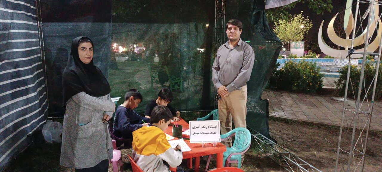 میز خدمت شبانه با محوریت ترویج فرهنگ مطالعه در مهستان برگزار شد