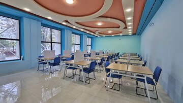 بازدید نماینده مجلس از پروژه کتابخانه علامه حلی زنجان