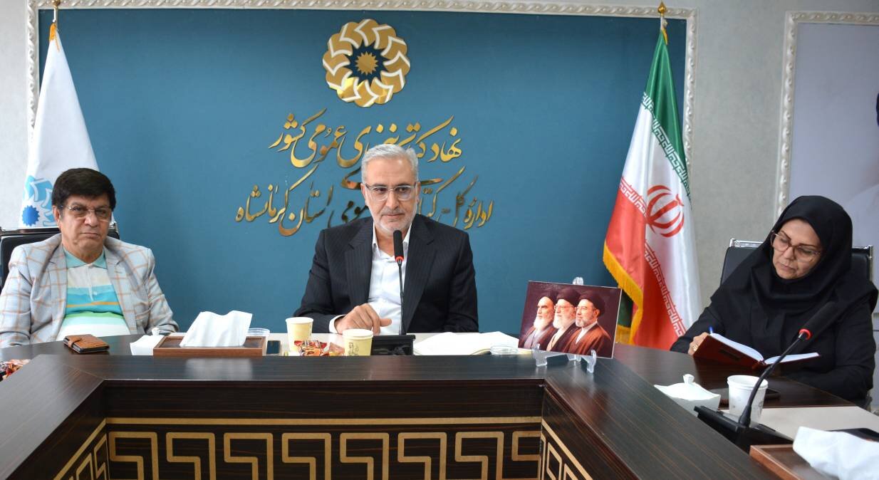 تنوع رویدادها؛ از کلاس درس تا محفل ادبی در کرمانشاه