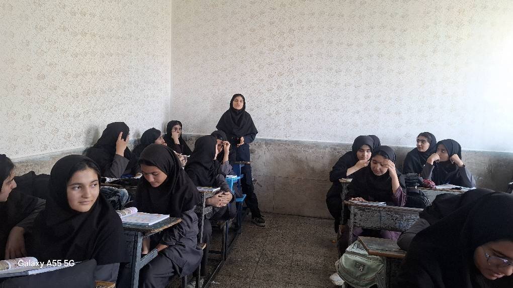 تنوع رویدادها؛ از کلاس درس تا محفل ادبی در کرمانشاه