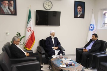 مدیرکل کتابخانه‌های عمومی گلستان با عضو شورای اسلامی شهر بندرترکمن دیدار کرد