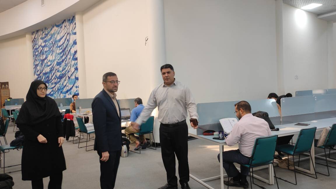 بازدید معاون عمرانی استانداری از کتابخانه مرکزی خرمآباد و بررسی پروژه فاز ۲