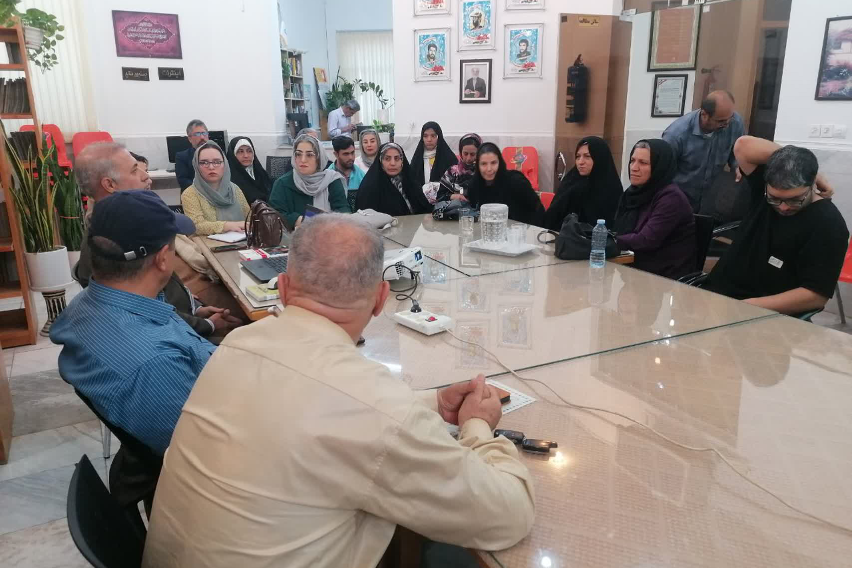 کارگاه‌های آموزشی خانواده‌محور در کتابخانه حضرت ولیعصر (عج) ساوه