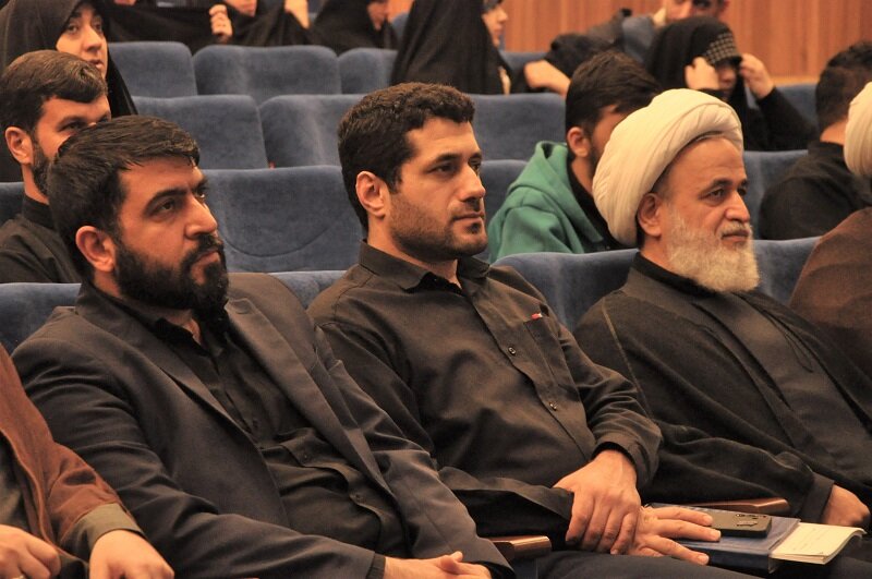 برگزاری نشست «هنر در موقعیت انتصار» در کتابخانه مرکزی رشت
