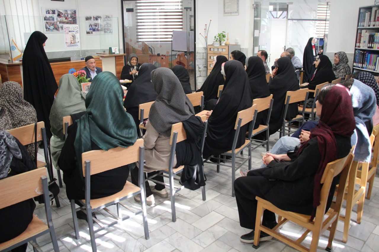 رویداد فرهنگی «ایران جان» در کتابخانه شهدای سنجان