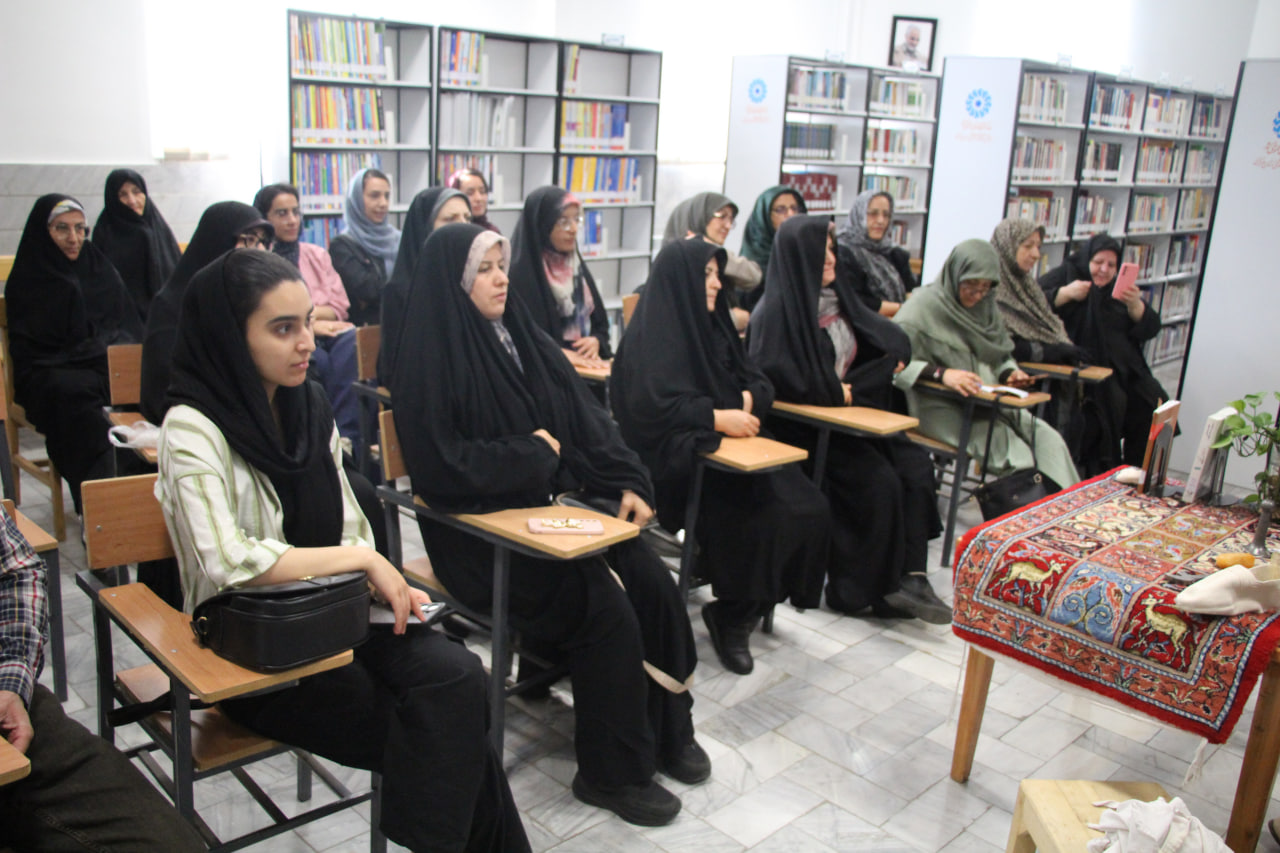 رویداد فرهنگی «ایران جان» در کتابخانه شهدای سنجان