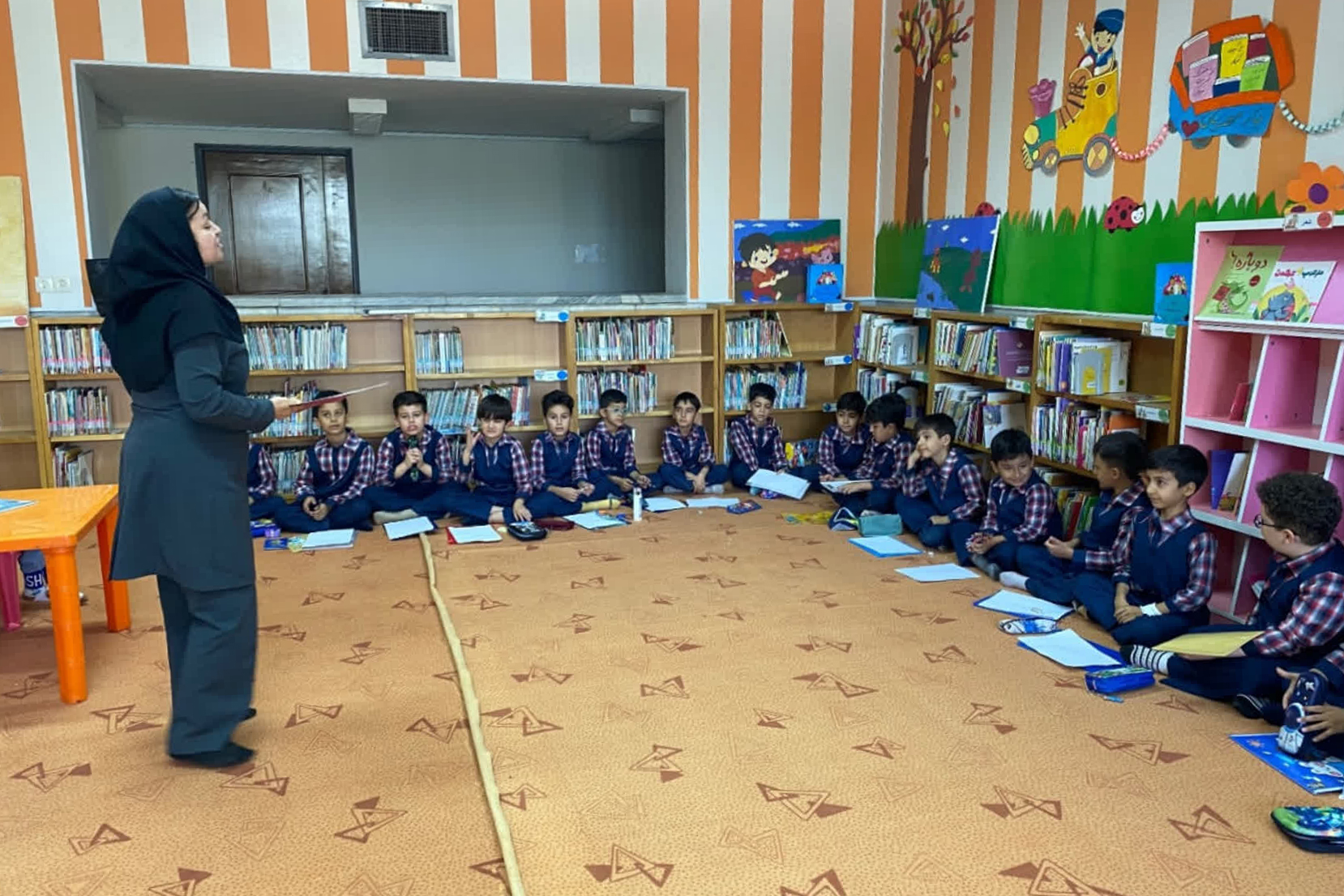 رونق برنامههای فرهنگی در کتابخانه علامه طباطبایی شهر محلات
