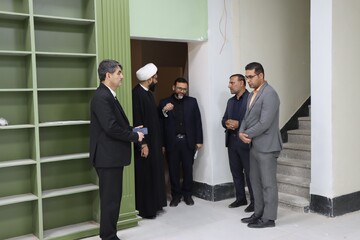 بازدید از کتابخانه مرکزی خوزستان