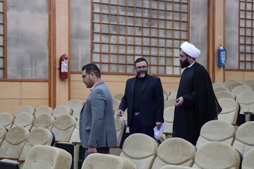 بازدید از کتابخانه مرکزی خوزستان