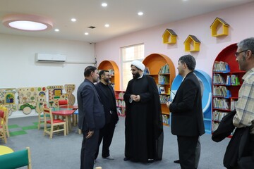 بازدید از کتابخانه مرکزی خوزستان