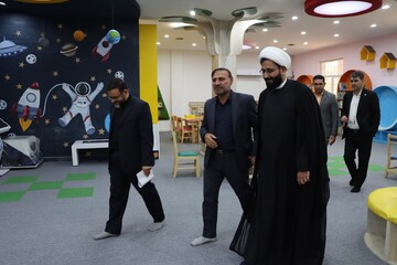 بازدید از کتابخانه مرکزی خوزستان
