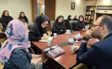 سومین نشست دورهمی «قرار کتابخوانی» اداره کل کتابخانه های عمومی استان تهران