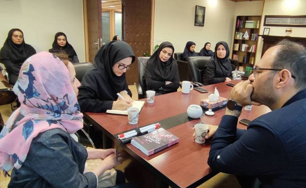 نویسنده «فصل خاکستری من» میهمان کتابخوانهای ادارهکل کتابخانههای عمومی استان تهران شد