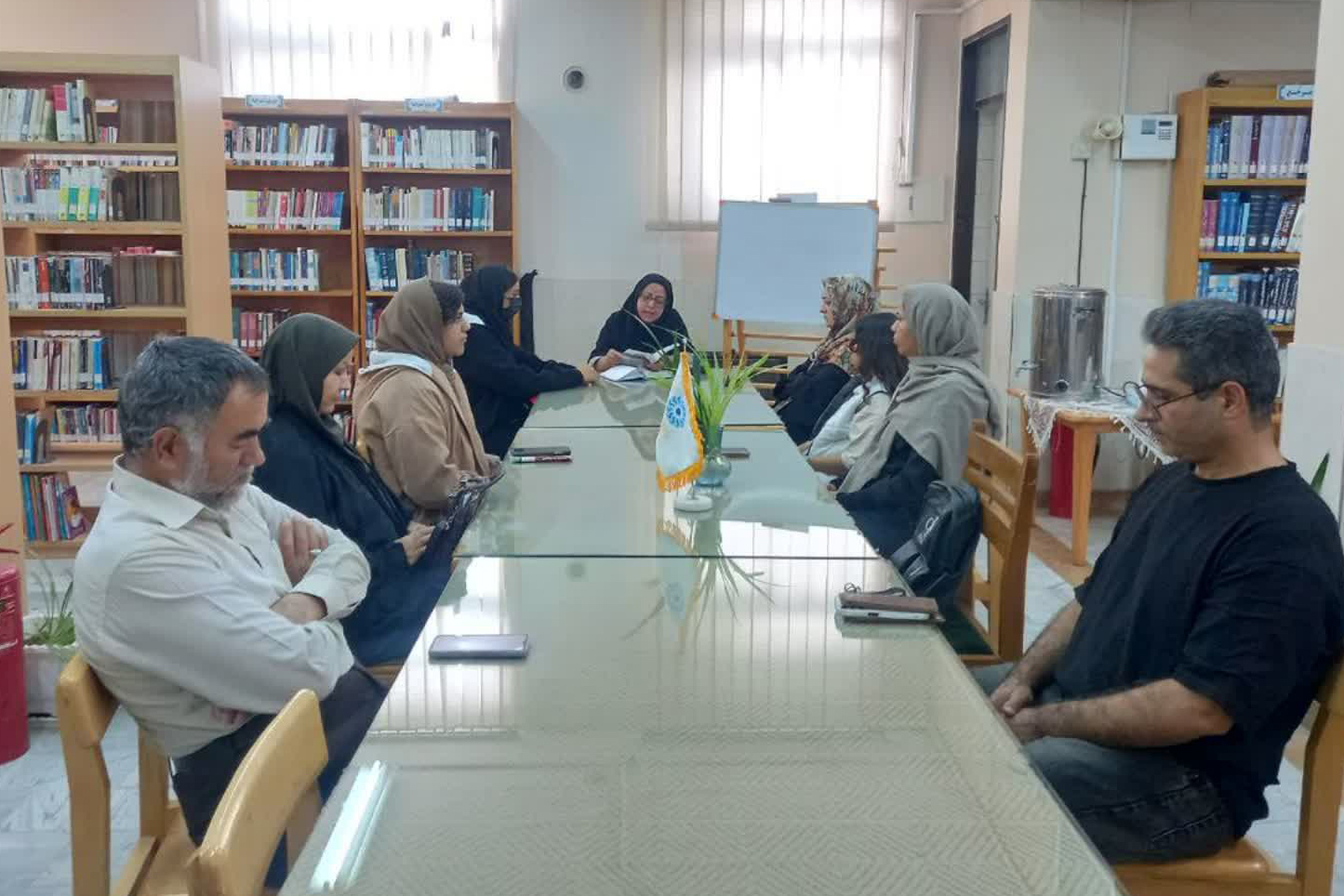 یادگیری، گفت‌وگو و رشد علمی در کتابخانه امام خمینی (ره) کرهرود شهر اراک