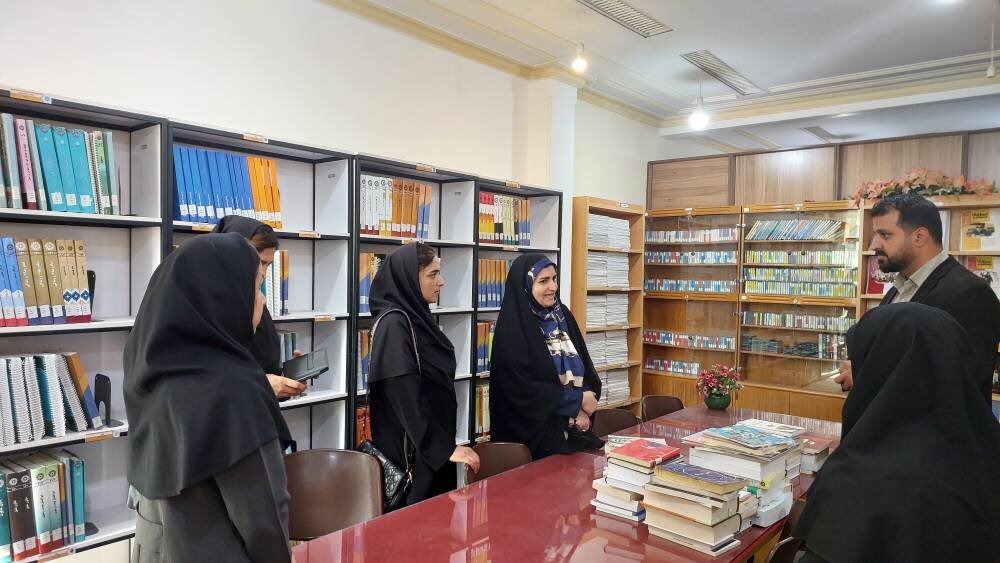 گسترش همکاری‌های پژوهشی و فرهنگی کتابخانه‌های عمومی و بیمارستان شهید جلیل یاسوج