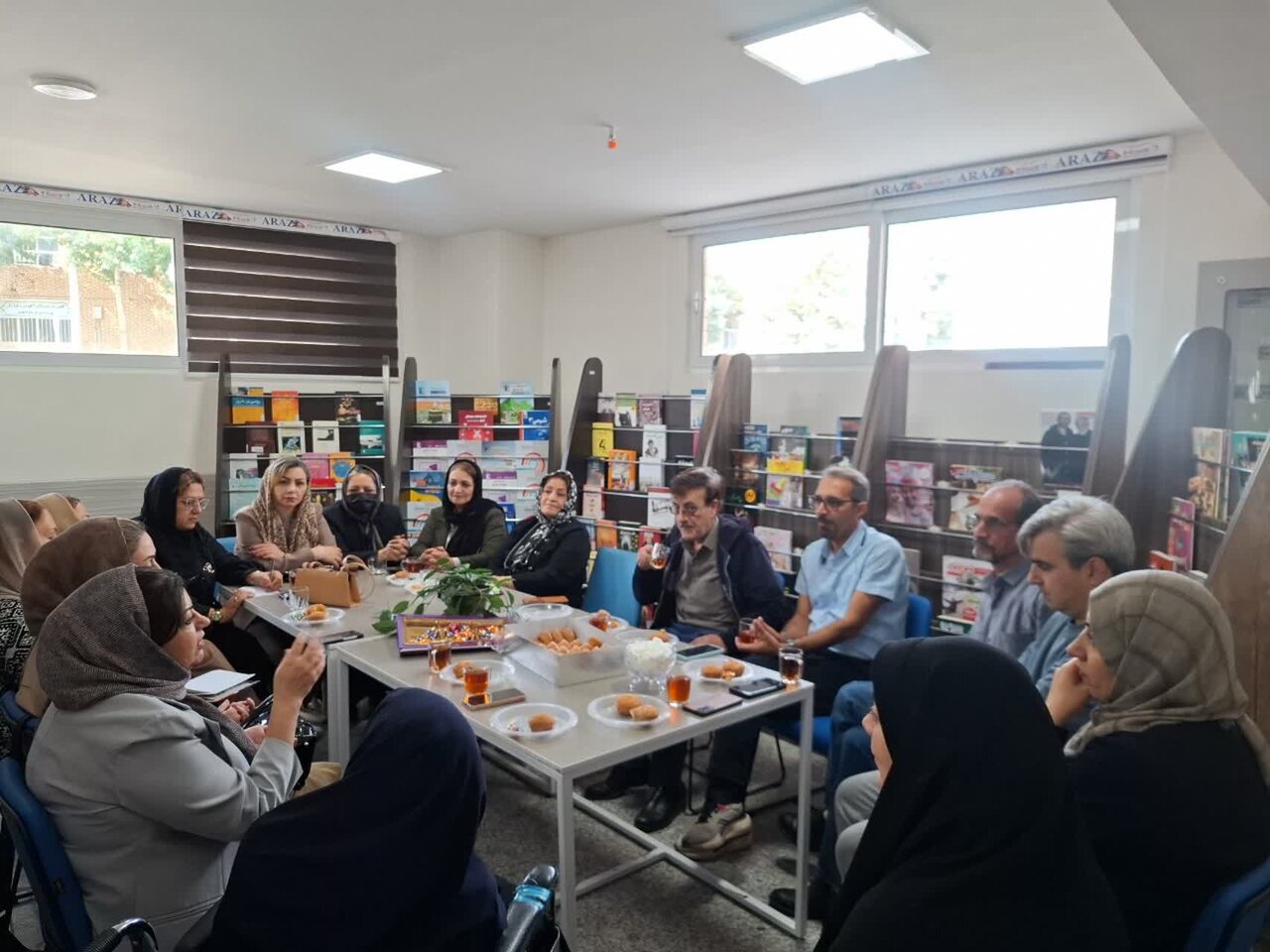 برگزاری نشست فرهنگی رادیو خاطرات در کتابخانه آلیاسین شهرستان فریدونشهر