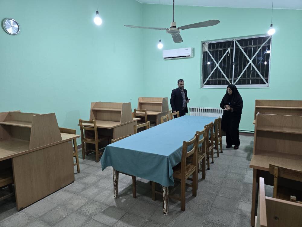 فلاح کردآبادی از کتابخانه شهید کشوری سیمرغ بازدید کرد