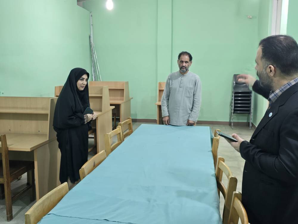 فلاح کردآبادی از کتابخانه شهید کشوری سیمرغ بازدید کرد