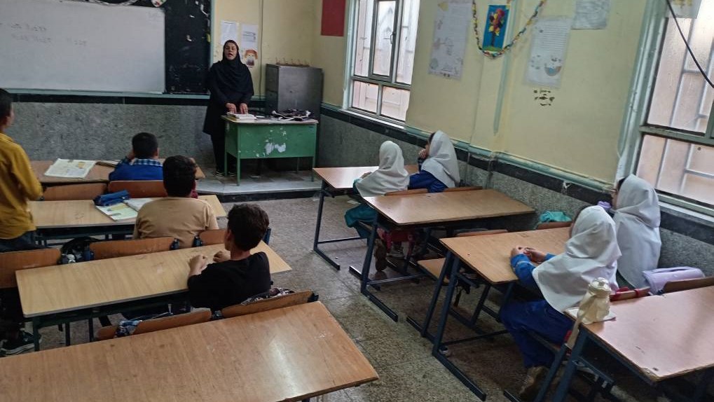 نشست قصهخوانی از سیره پیامبر اکرم (ص) و امام حسن عسکری (ع) در گلگیر برگزار شد