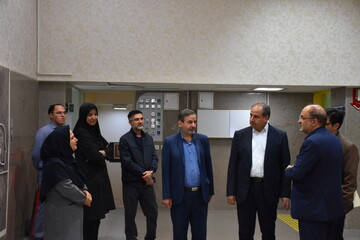 بازدید مدیرکل آموزش و پرورش از کتابخانه مرکزی