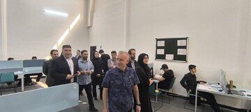 بازدید سر مربی تیم فرهنگی ورزشی خیبر خرم آباد از کتابخانه مرکزی خرم آباد