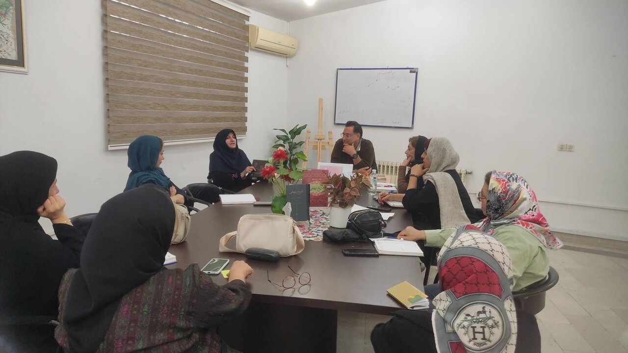 محافل ادبی «آواز متن» در کتابخانههای عمومی مازندران برگزار شد