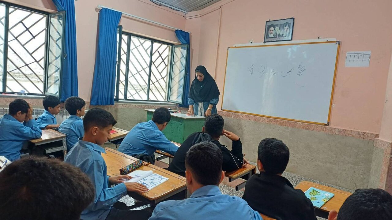 محافل ادبی «آواز متن» در کتابخانههای عمومی مازندران برگزار شد
