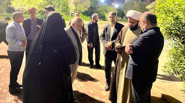 استاندار خوزستان از کتابخانه مرکزی استان بازدید کرد