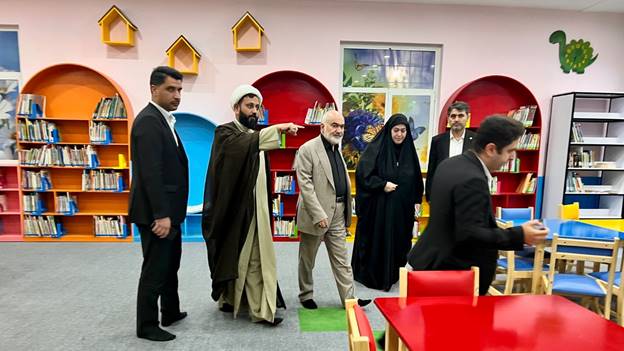 استاندار خوزستان از کتابخانه مرکزی استان بازدید کرد